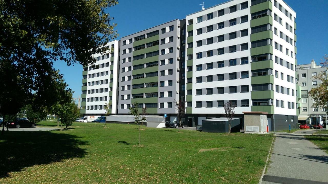 Apartman Nadja Arena Zagreb Bagian luar foto